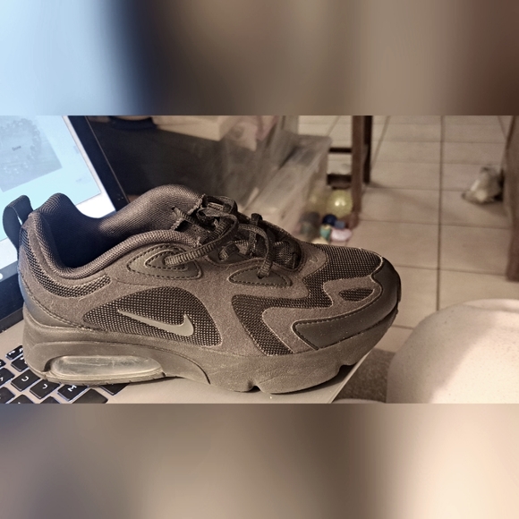 Nike Other - Nike Shoes 4Y